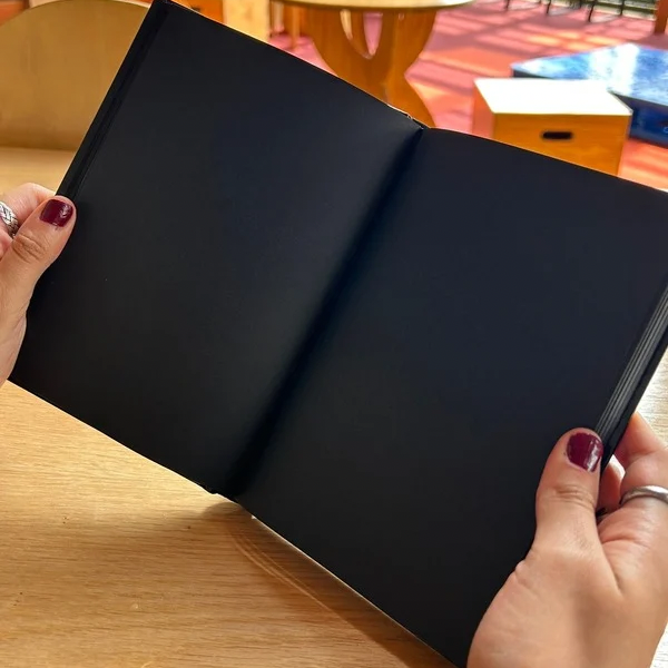 LIBRETA DE HARRY POTTER HOJAS NEGRAS