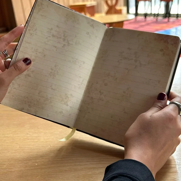 LIBRETA WILLIAM KILLBURN RAYADA